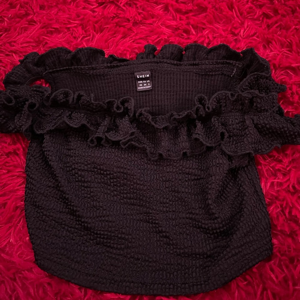 Black frill shoulderless crop/tube top